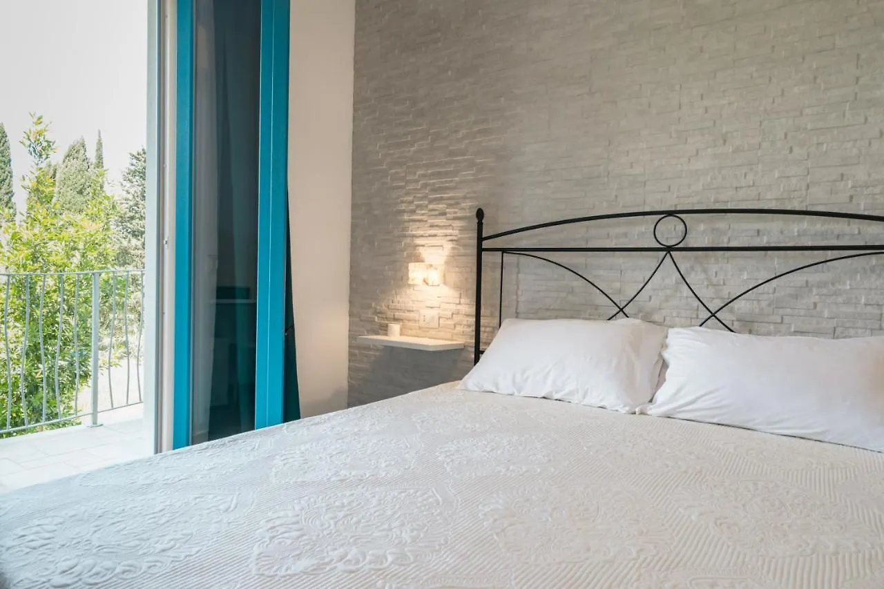 Guest house Borgo Albador Rooms Posada  Italy